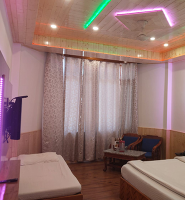 Luxury Room at Hotel Meridian Manali