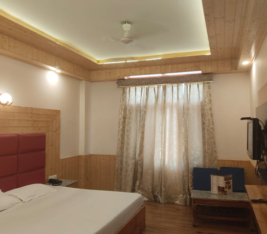Super Deluxe Room at Hotel Meridian Manali